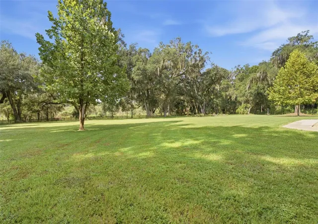 Photo 1 of Single family home for sale at 10594 NE 104th Circle, Oxford, FL 34484 | MLS# G5117898 | Listing updated on 2026-09-30