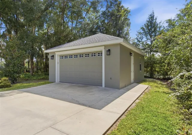 Photo 2 of Single family home for sale at 10594 NE 104th Circle, Oxford, FL 34484 | MLS# G5117898 | Listing updated on 2026-09-30