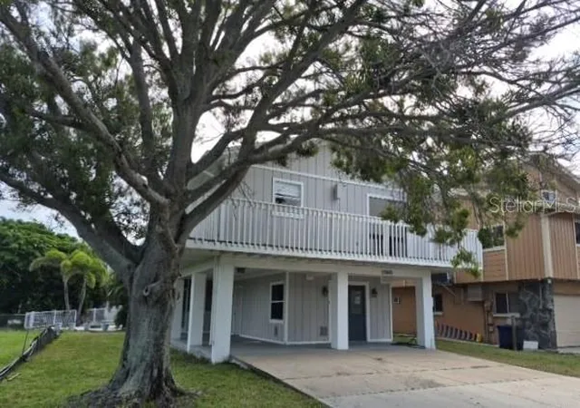 Photo 2 of Single family home for sale at 17603 1st Street E, Redington Shores, FL 33708 | MLS# TB8549413 | Listing updated on 2026-09-18