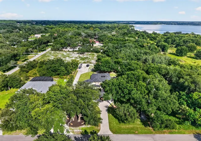 Photo 2 of Single family home for sale at 5275 Franklin Rd, Mount Dora, FL 32757 | MLS# O6442625 | Listing updated on 2026-09-17