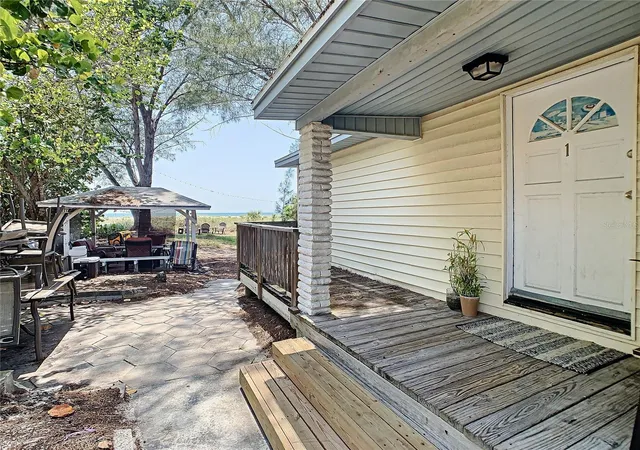 Photo 3 of House for sale at 10218 Gulf Blvd, Treasure Island, FL 33706 | MLS# TB8549492 | Listing updated on 2026-09-18