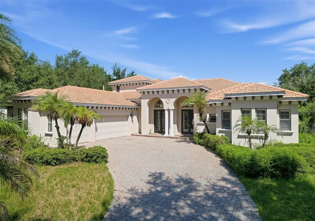 Photo 1 of Single family home for sale at 11021 Hawkshead Ct, Windermere, FL 34786 | MLS# O6442835 | Listing updated on 2026-09-22