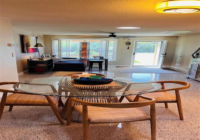 Photo 3 of Single family home for sale at 527 S Peninsula Ave, New Smyrna Beach, FL 32169 | MLS# NS1089288 | Listing updated on 2026-09-18