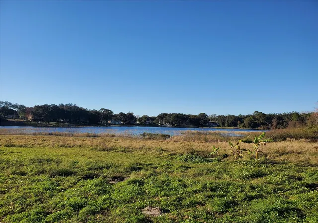2nd image of 732 Waterfall Cir, Deltona, FL 32725 | MLS# O5726581