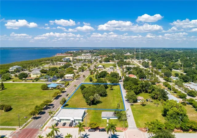 3rd image of 427,407, 417, 425 E Olympia Ave, Punta Gorda, FL 33950 | MLS# C7414778