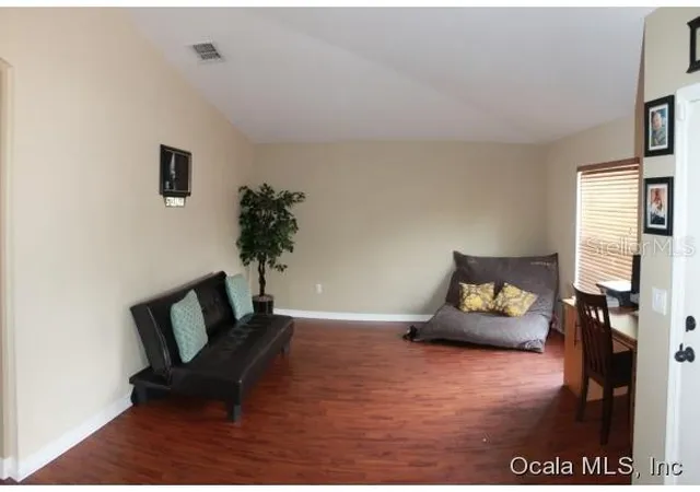 Photo 1 of Single Family Residence at 5 Fir Dr Run, Ocala, FL 34472 | MLS# OM428138 | | Sold on 2015-11-05
