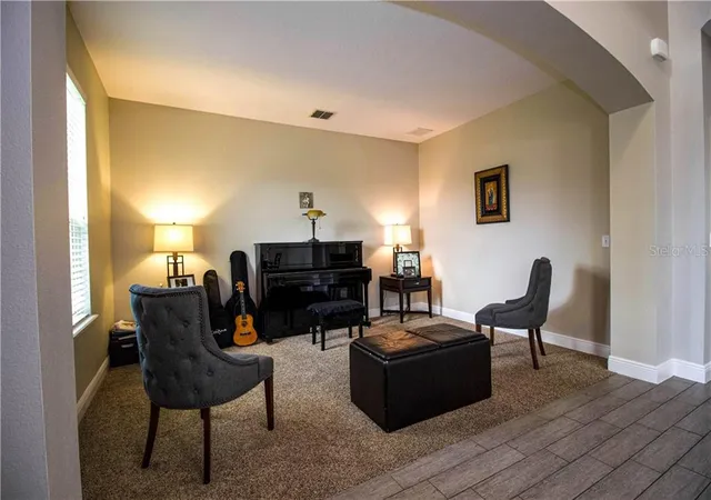Photo 3 of Single Family Residence at 15465 Heron Hideaway Cir, Winter Garden, FL 34787 | MLS# O5877947 | | Sold on 2020-08-26