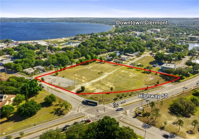 Homes for sale in Clermont, FL | 901 12th St, Clermont, FL 34711 | MLS# G5040558