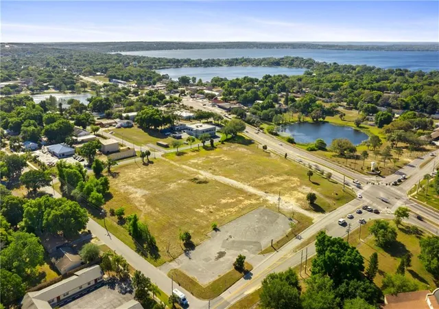 3rd image of 901 12Th St, Clermont, FL 34711 | MLS# G5040558