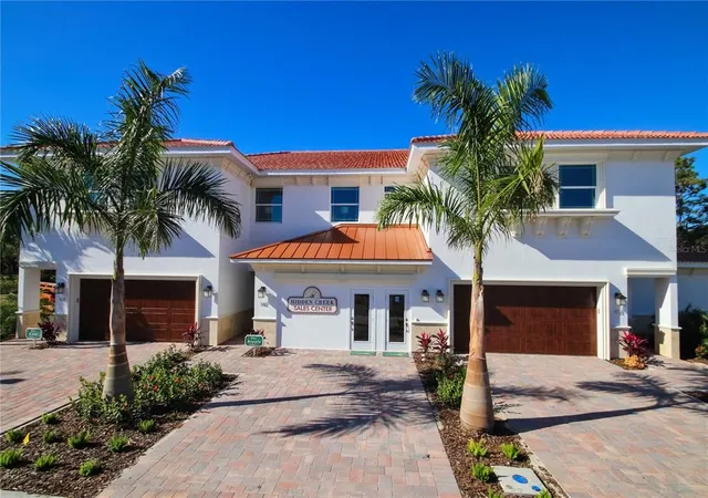 Photo 1 of Sale Pending at 7834 Hidden Creek Loop #104, Bradenton, FL 34202 | MLS# U8122930 | Listing updated on 2025-10-15