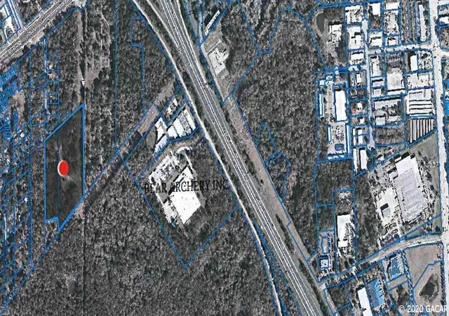 Photo 3 of Sale Pending at 4301 Sw 47th Way, Gainesville, FL 32608 | MLS# GC437774 | Listing updated on 2025-10-22