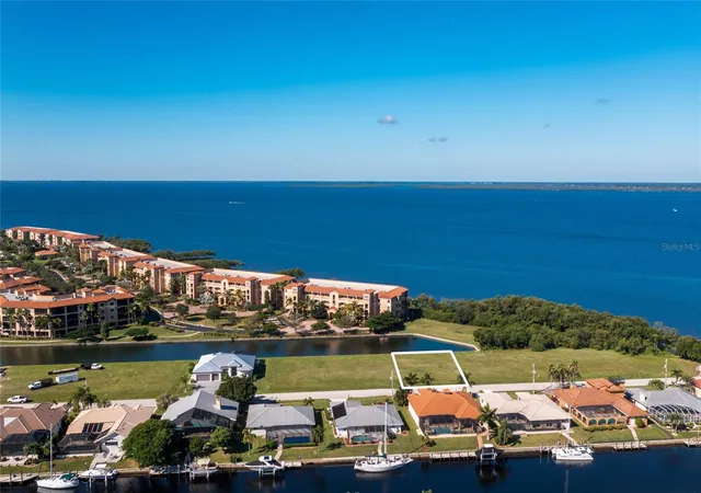 3rd image of 65 Colony Point Dr, Punta Gorda, FL 33950 | MLS# C7450864