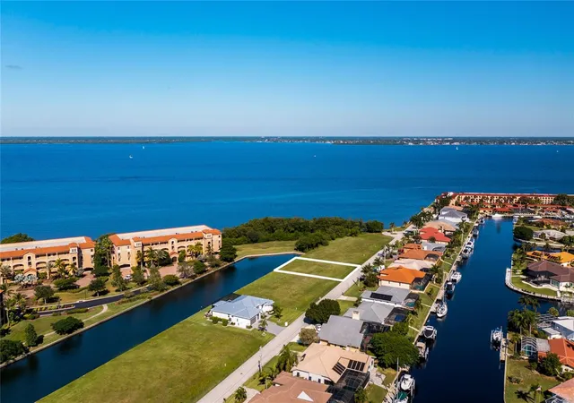 4th image of 65 Colony Point Dr, Punta Gorda, FL 33950 | MLS# C7450864