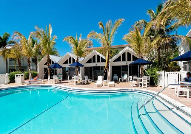 4th image of 100 73Rd St, Holmes Beach, FL 34217