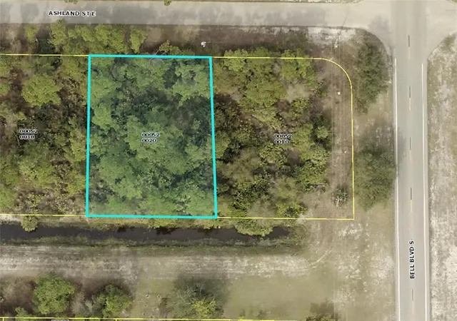 1st image of 752 Ashland St E, Lehigh Acres, FL 33974 | MLS# S5062871