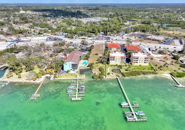 4th image of 1106 S Mccall Rd, Englewood, FL 34223 | MLS# D6123836