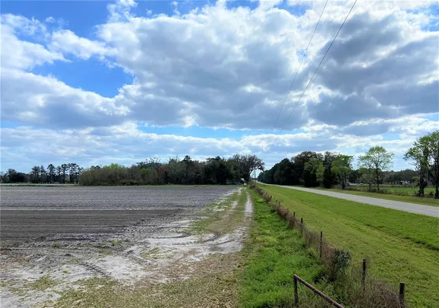 2nd image of 24103 Nw County Road 239, Alachua, FL 32615 | MLS# GC502818