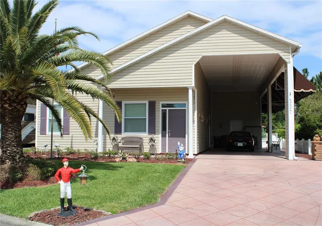 2nd image of 337 Motorcoach Dr S, Polk City, FL 33868 | MLS# L4929289