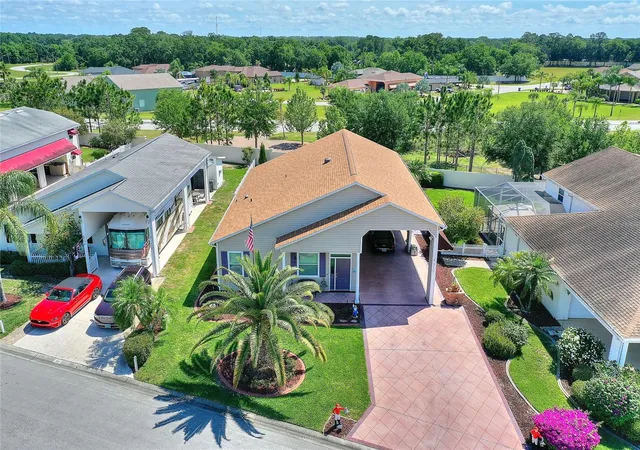 Photo 4 of Single family home for sale at 337 Motorcoach Dr S, Polk City, FL 33868 | MLS# L4929289 | Listing updated on 2026-10-07