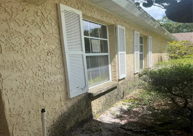 3rd image of 1404 Midoneck Ct, Valrico, FL 33596 | MLS# T3399626