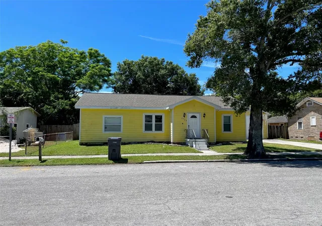 Photo 1 of Single family home for sale at 2734 53rd Ave N, Saint Petersburg, FL 33714 | MLS# U8175808 | Listing updated on 2026-06-25