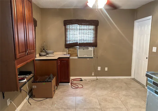 17th image of 1023 W Gore St W, Orlando, FL 32805 | MLS# O6067777