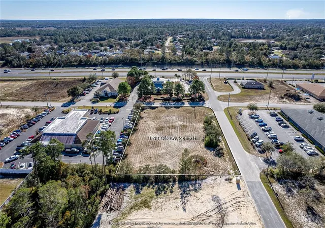 1st image of 10201 Yale Ave, Weeki Wachee, FL 34613 | MLS# W7851495