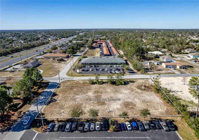 2nd image of 10201 Yale Ave, Weeki Wachee, FL 34613 | MLS# W7851495