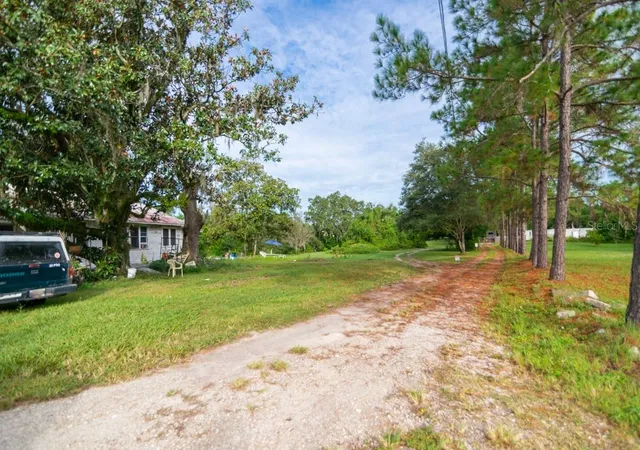 2nd image of 9358 Harney Rd, Thonotosassa, FL 33592 | MLS# T3421387