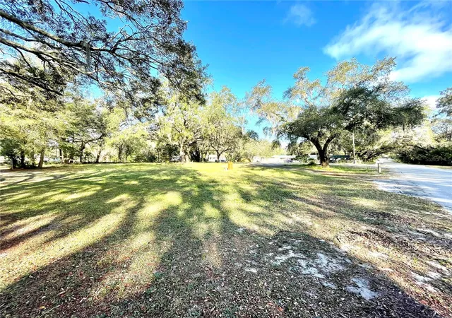 4th image of 14820 N 15Th St, Lutz, FL 33549 | MLS# T3425349