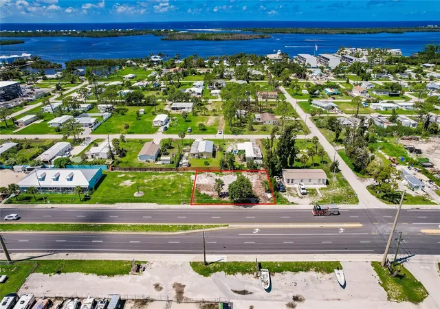3rd image of 3220 Placida Rd, Englewood, FL 34224 | MLS# C7472461