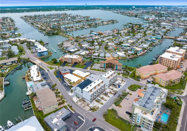 2nd image of 11605 1st St E #B3, Treasure Island, FL 33706 | MLS# U8195560