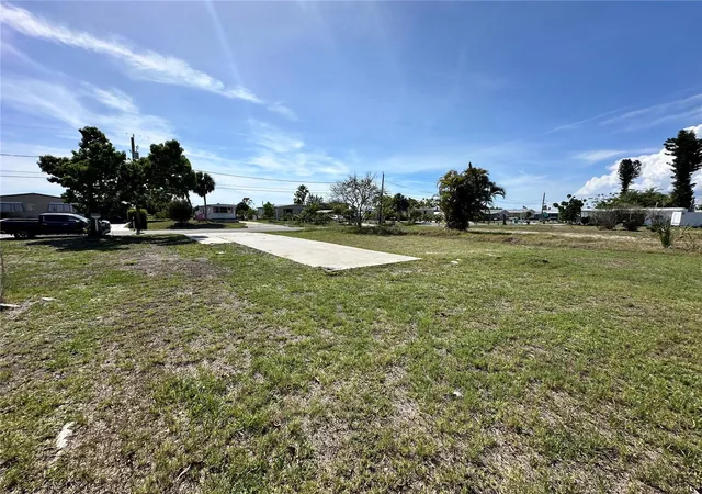 Photo 1 of Land for sale at 1427 Seagull Dr, Englewood, FL 34224 | MLS# C7474545 | Listing updated on 2026-10-18