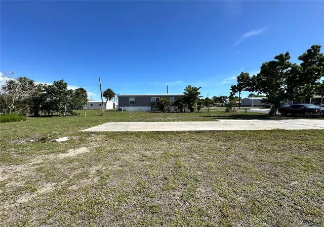 Photo 2 of Land for sale at 1427 Seagull Dr, Englewood, FL 34224 | MLS# C7474545 | Listing updated on 2026-10-18