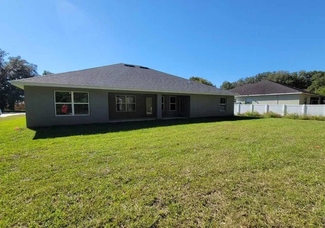 Photo 2 of Sale Pending at 7830 Sw 103rd Loop, Ocala, FL 34476 | MLS# OM657818 | Listing updated on 2023-11-23