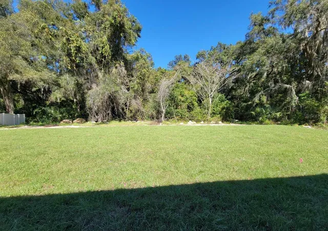 Photo 4 of Sale Pending at 7830 Sw 103Rd Loop, Ocala, FL 34476 | MLS# OM657818 | Listing updated on 2023-11-23