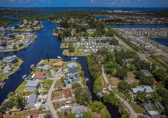 Photo 3 of Land for sale at 817 2Nd Ave Nw, Ruskin, FL 33570 | MLS# T3457984 | Listing updated on 2026-09-22