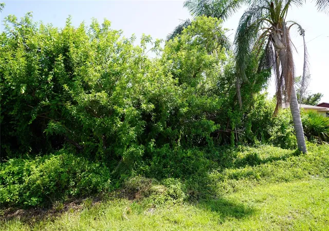 Photo 1 of Land for sale at 507 Meridan Ave Nw, Port Charlotte, FL 33952 | MLS# C7478312 | Listing updated on 2026-10-30