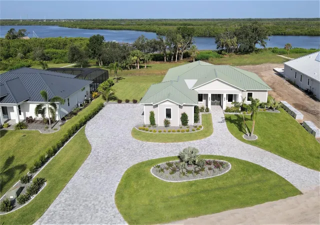 Homes for sale in Punta Gorda, FL | 2033 Treasure Ln, Punta Gorda, FL 33982 | MLS# C7478535