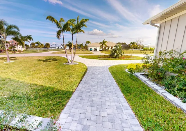 Homes for sale in Punta Gorda, FL | 2033 Treasure Ln, Punta Gorda, FL 33982 | MLS# C7478535