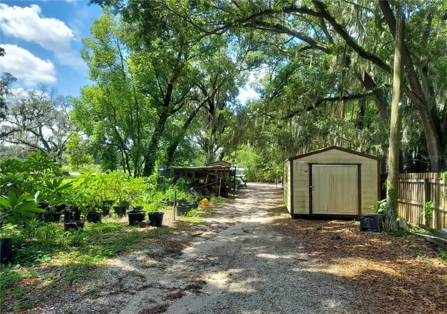 22nd image of 453 W Dr Martin Luther King Jr Blvd, Seffner, FL 33584 | MLS# T3461113