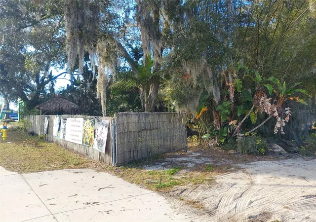 5th image of 453 W Dr Martin Luther King Jr Blvd, Seffner, FL 33584 | MLS# T3461113