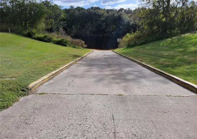 5th image of Se 74Th Lane Rd #9-WEST, Ocklawaha, FL 32179 | MLS# OM662082