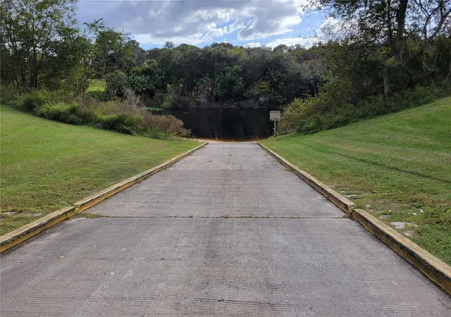 5th image of Se 74Th Lane Rd #6-EAST, Ocklawaha, FL 32179 | MLS# OM662094