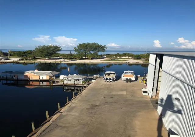 Photo 3 of Sale Pending at 100 Circuit Rd #S-80, Nokomis, FL 34275 | MLS# D6131878 | Listing updated on 2026-10-07