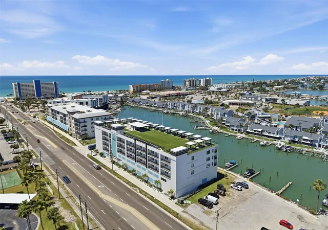 Homes for sale in Madeira Beach, FL | 400 150th Ave #305, Madeira Beach, FL 33708 | MLS# U8212806
