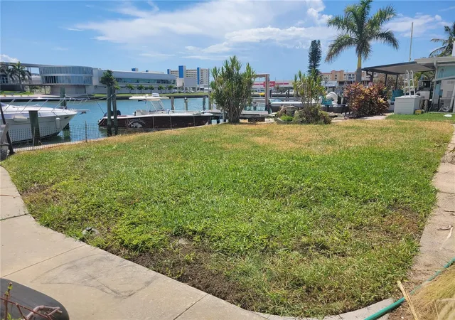 3rd image of 15318 Harbor Dr, Madeira Beach, FL 33708 | MLS# U8212942