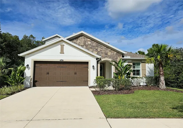 Photo 2 of Sale Pending at 16320 Hyde Manor Dr, Tampa, FL 33647 | MLS# T3471798 | Listing updated on 2023-12-05