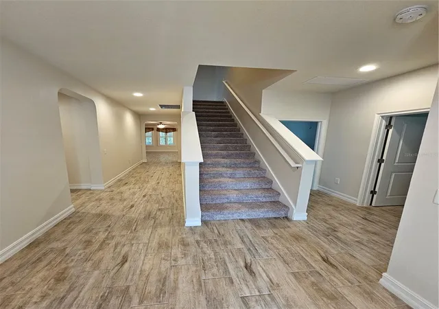 Photo 3 of Sale Pending at 16320 Hyde Manor Dr, Tampa, FL 33647 | MLS# T3471798 | Listing updated on 2023-12-05