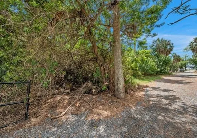 Photo 3 of Land for sale at 7822 Wilmar Ct, Port Richey, FL 34668 | MLS# U8215135 | Listing updated on 2026-10-12